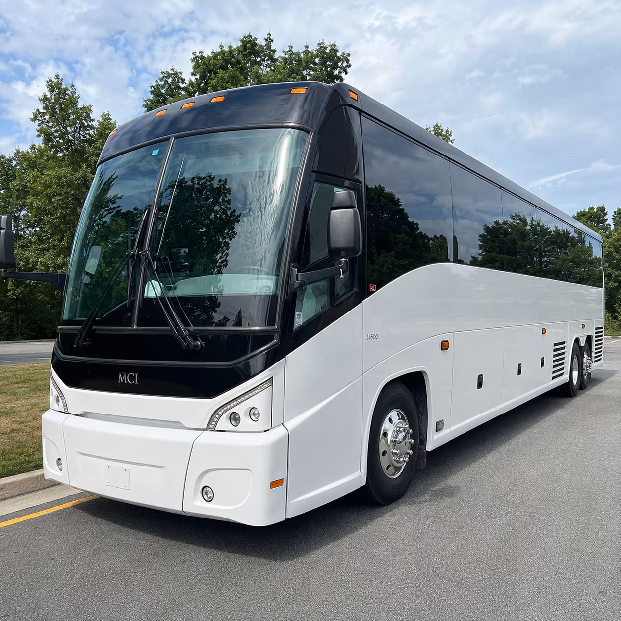 brick make your group trip comfortable with a brick long distance charter bus rental