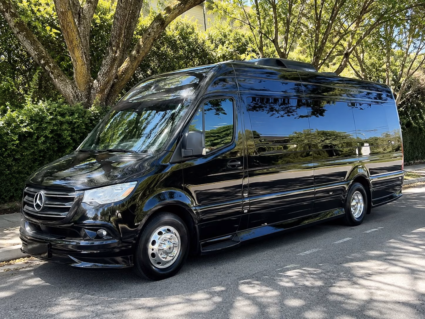 freehold set up employee shuttles for freehold businesses