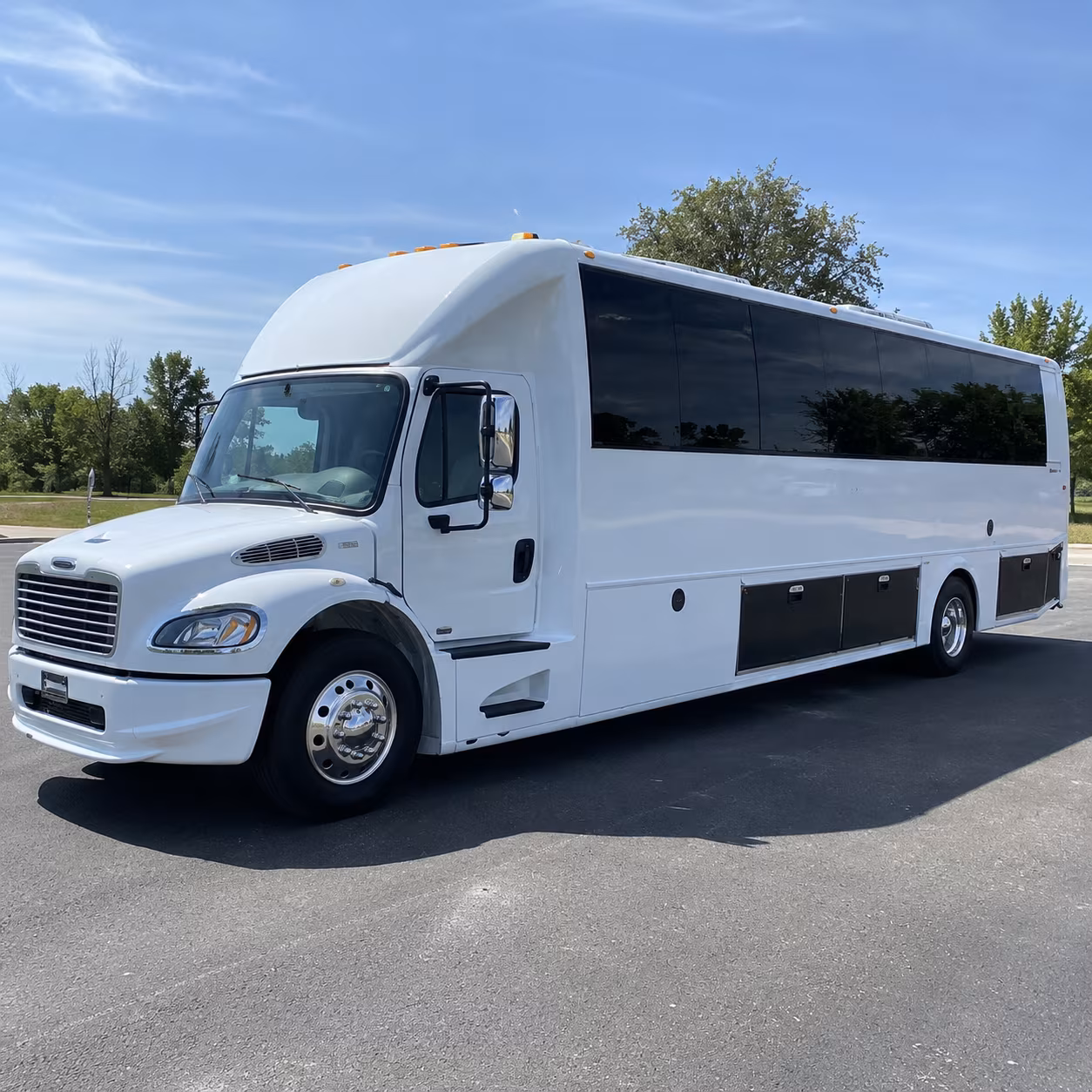 howell 40 passenger party bus