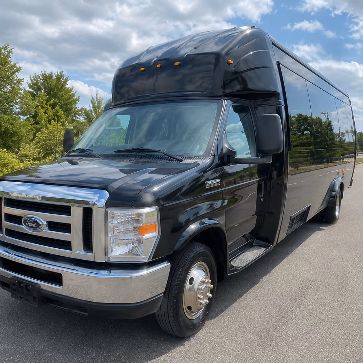 lakewood prom party bus and charter bus rentals