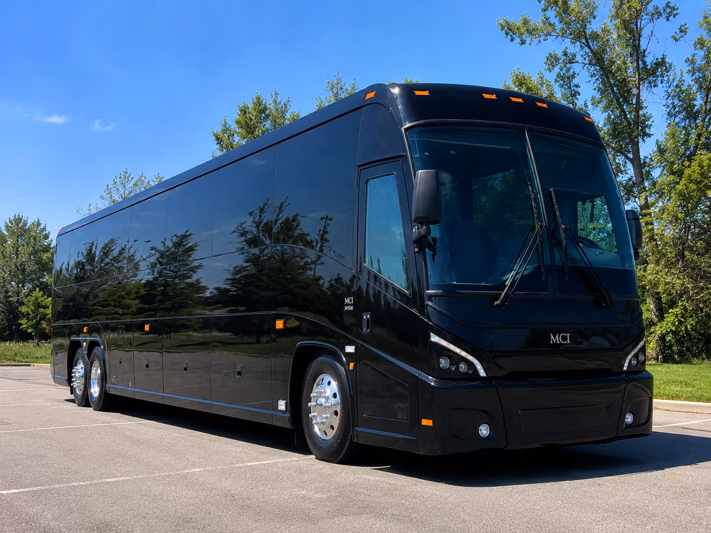 manchester book charter buses for your manchester government or military group