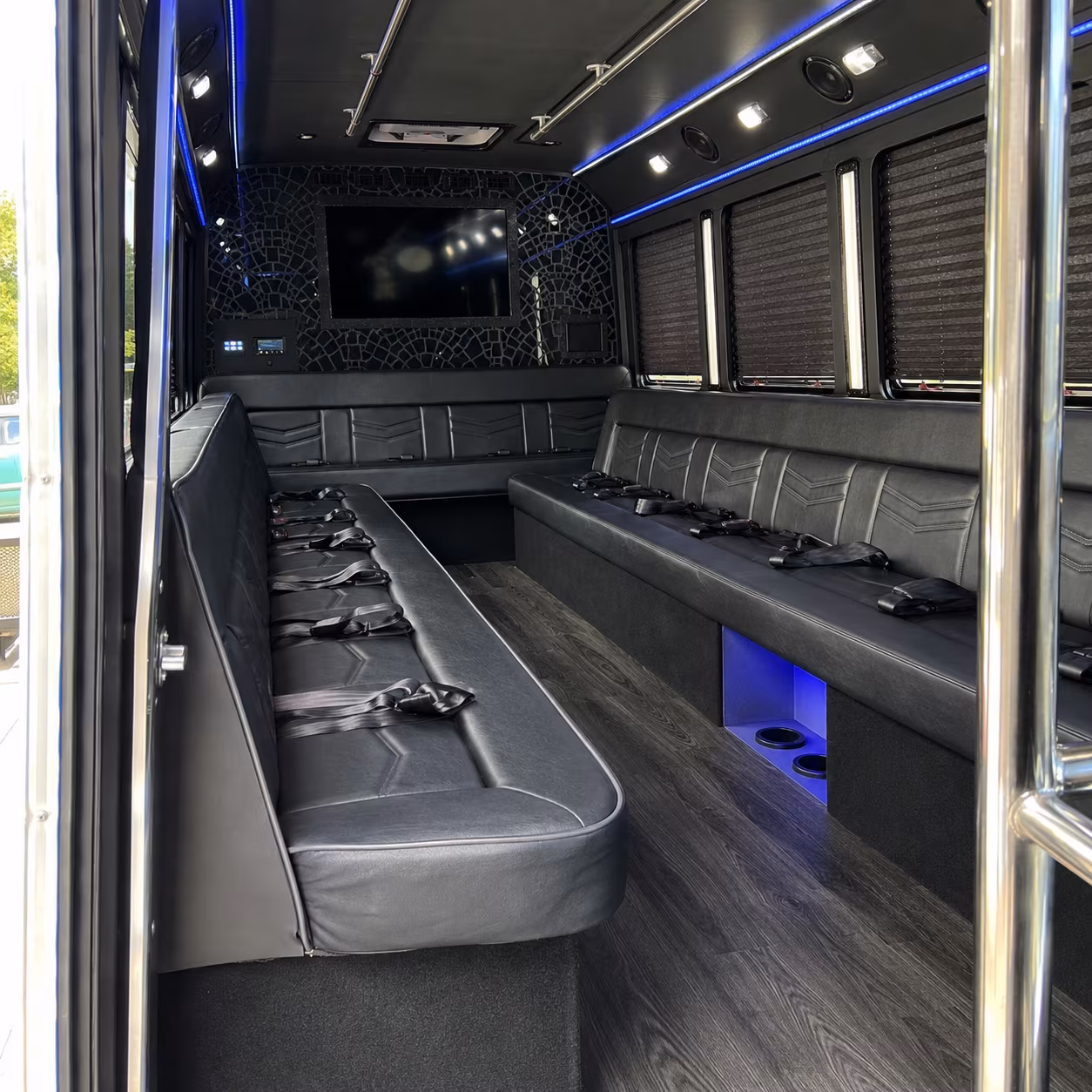 quinceanera sweet 16 party bus rental